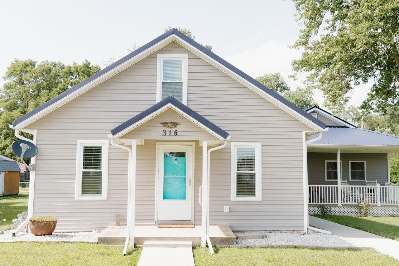 [Address Hidden by Seller], Coatsburg, IL 62325