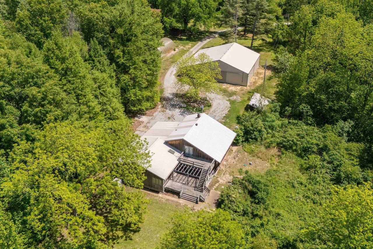 20598 Maggie Ln., Tamms, IL 62988