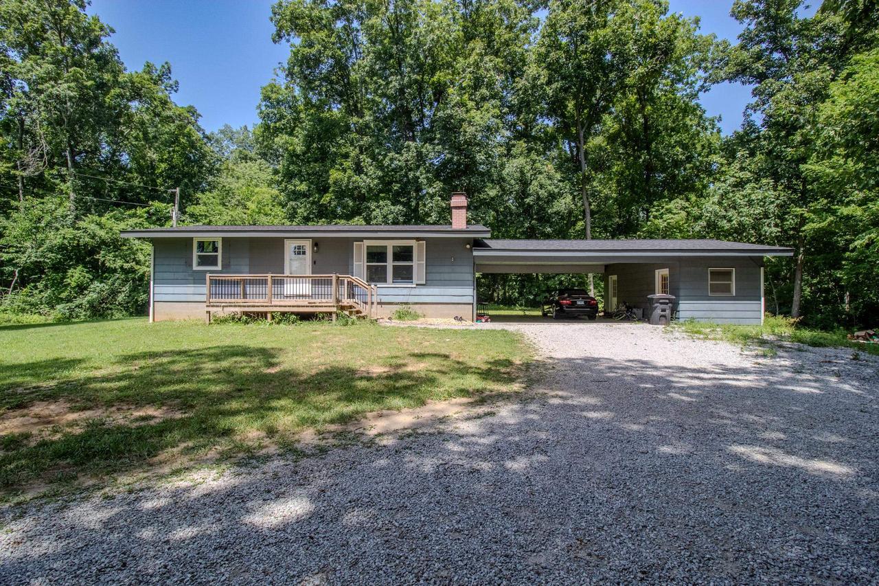 15255 Alleghany Rd., Thompsonville, IL 62890