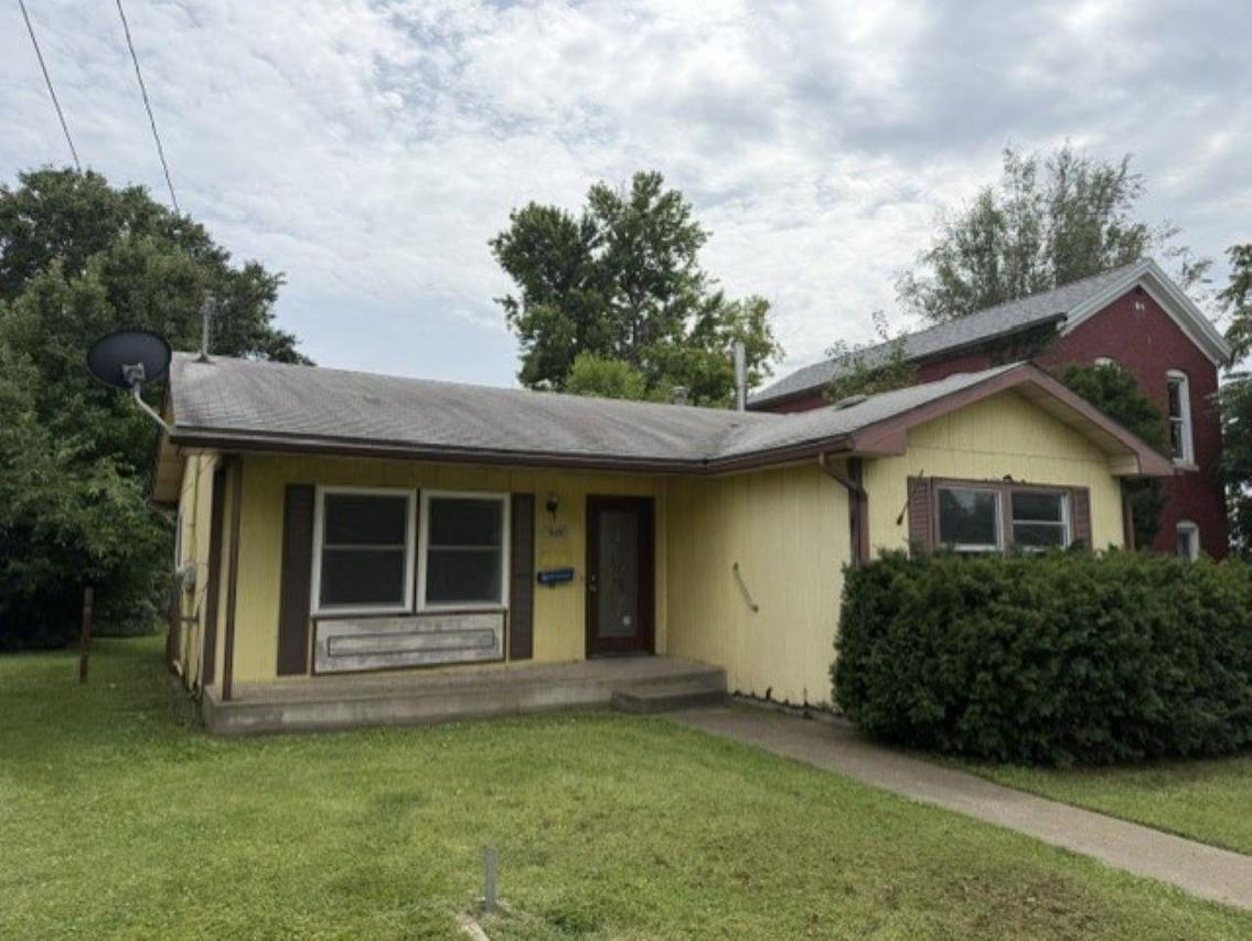 628 State St., Quincy, IL 62301