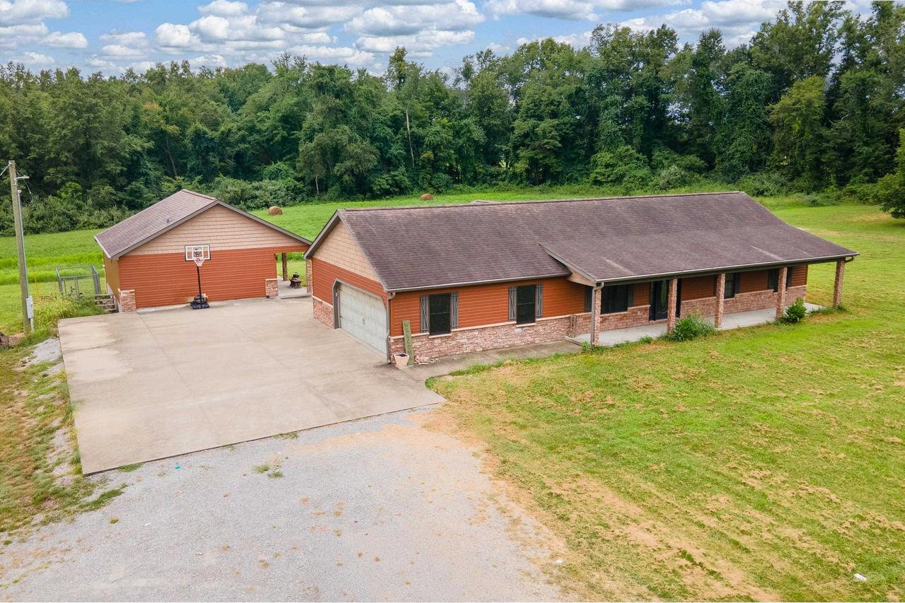 11203 Murrah Rd., Marion, IL 62959