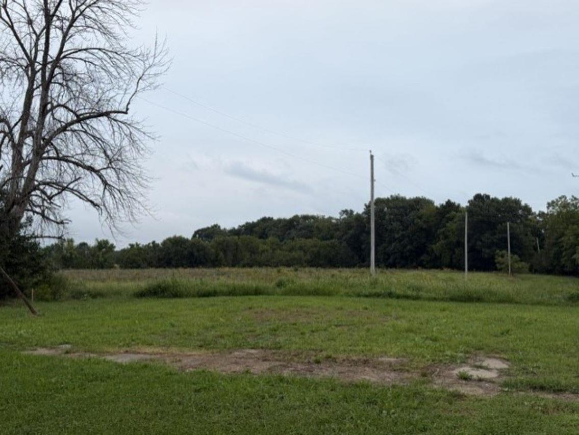 220 N Broad St., Loraine, IL 62349