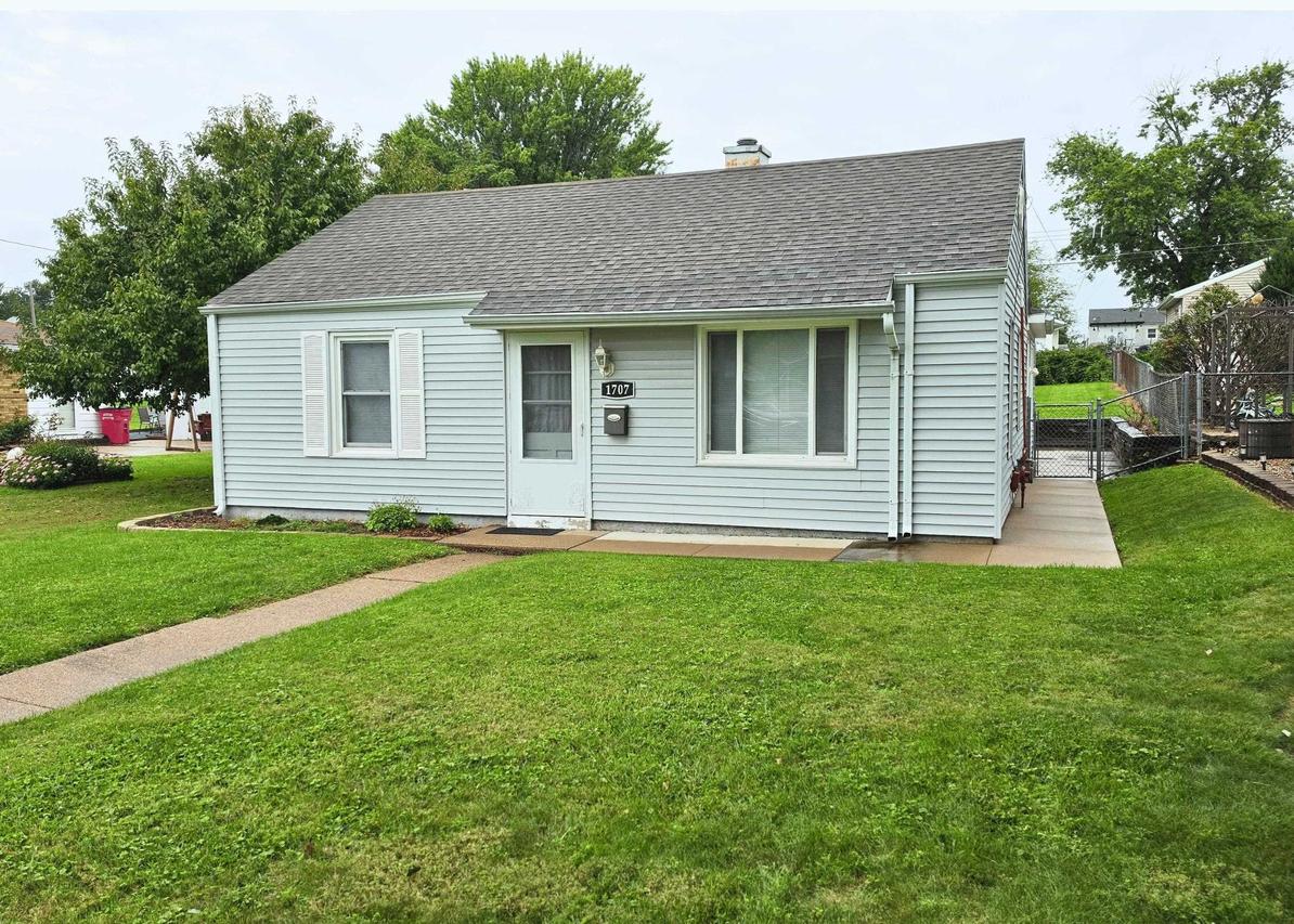 1707 Spruce, Quincy, IL 62301