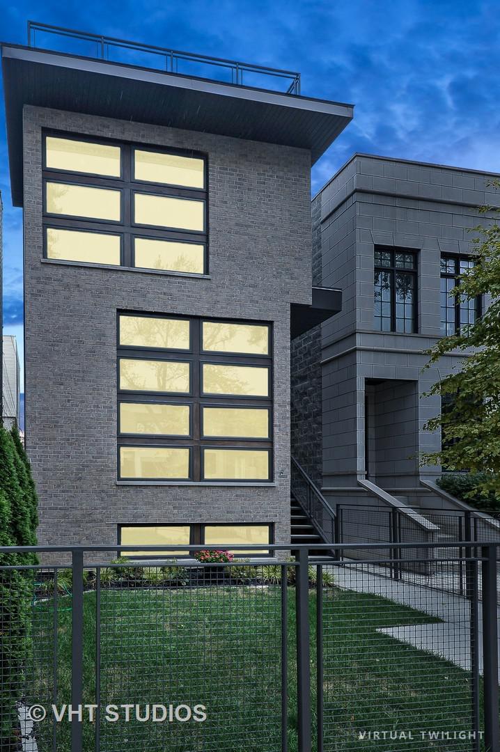 2154 W Superior St., Chicago, IL 60612