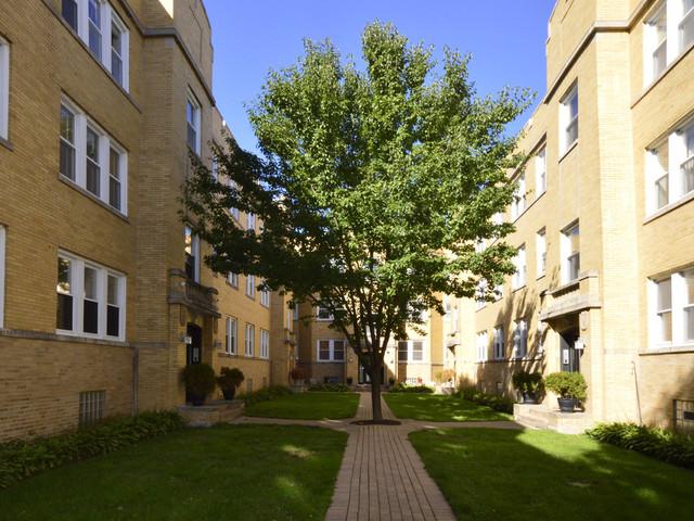 1332 W Estes Ave. #3S, Chicago, IL 60626