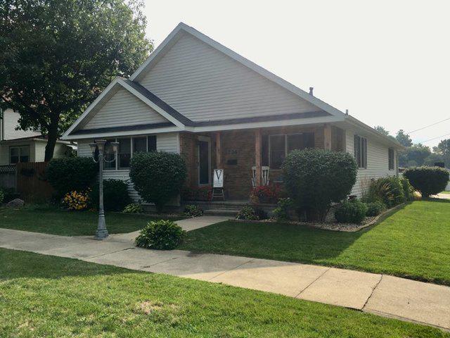 204 S Genesee St., Morrison, IL 61270