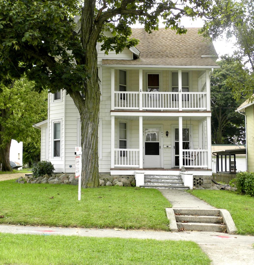 915 S Peoria Ave., Dixon, IL 61021