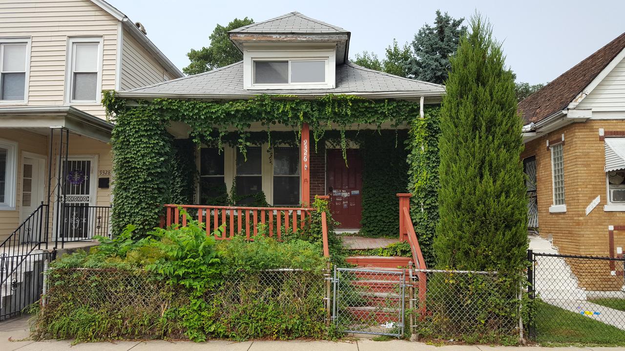 9326 S Manistee Ave., Chicago, IL 60617