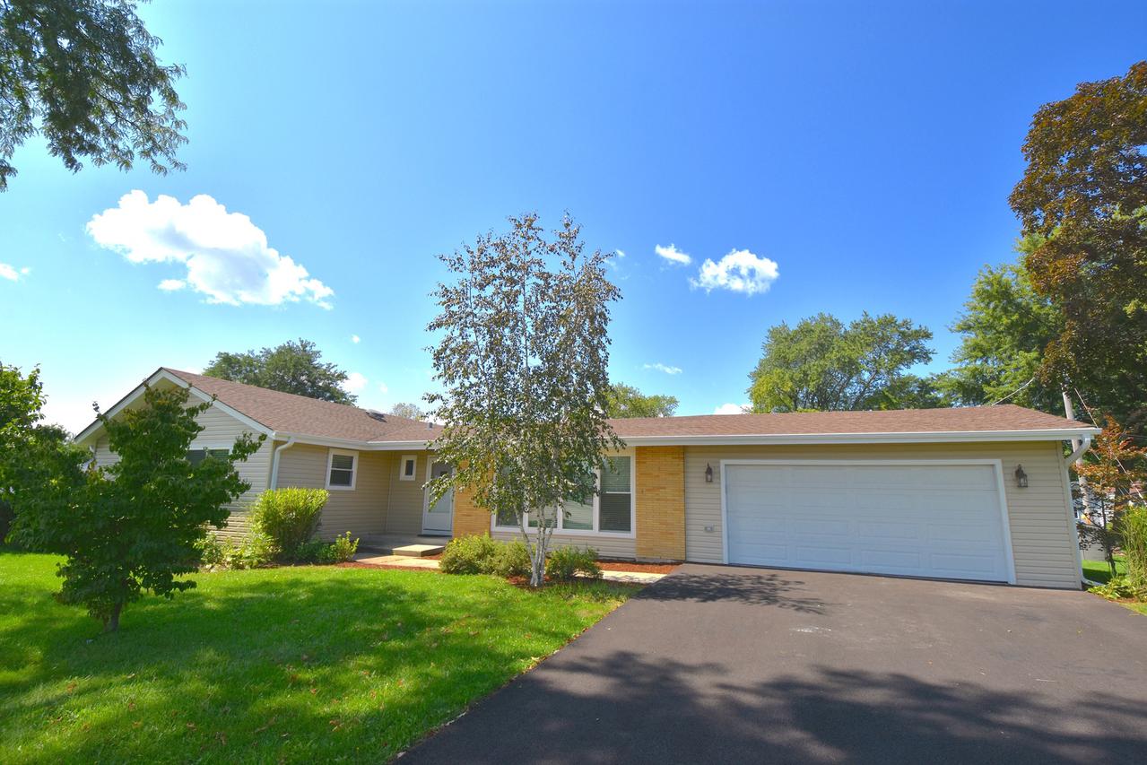 2511 Wilke Rd., Rolling Meadows, IL 60008