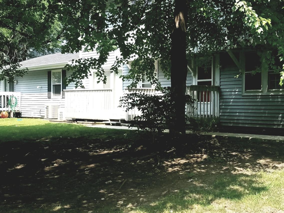223 Foxhead Ct. #B, Bolingbrook, IL 60440