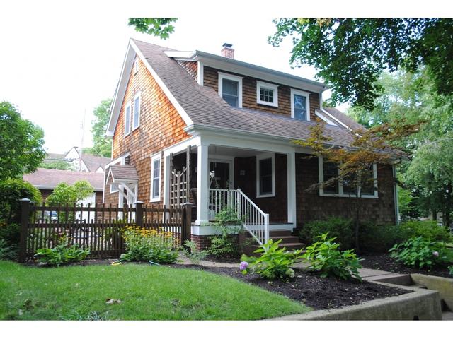702 Arlington Ct., Champaign, IL 61820