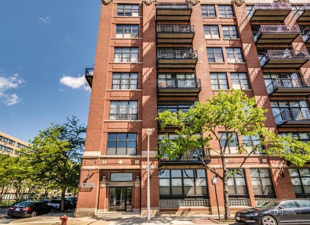 1250 W Van Buren St. #512, Chicago, IL 60607