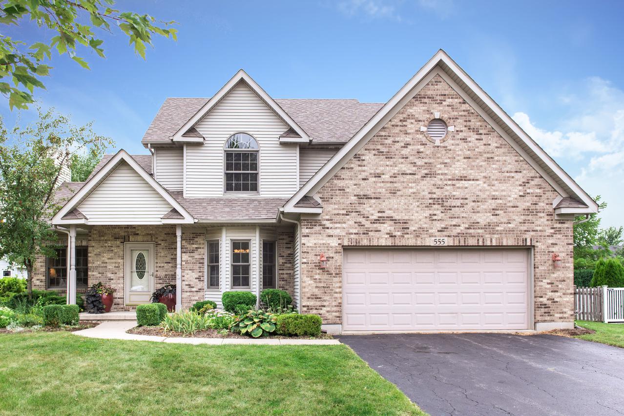 555 Huntley St., Maple Park, IL 60151