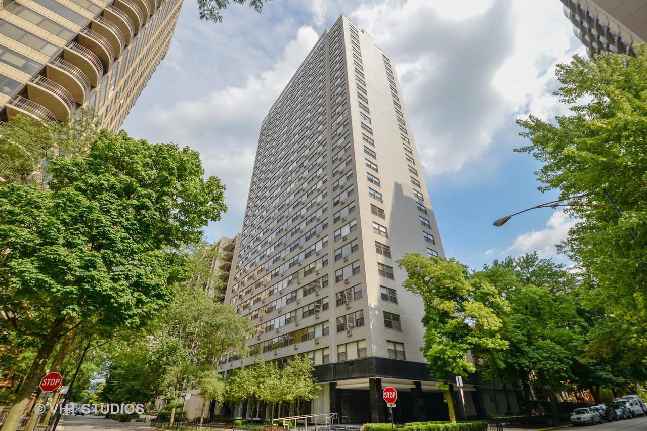 1445 N State Pkwy. #806, Chicago, IL 60610