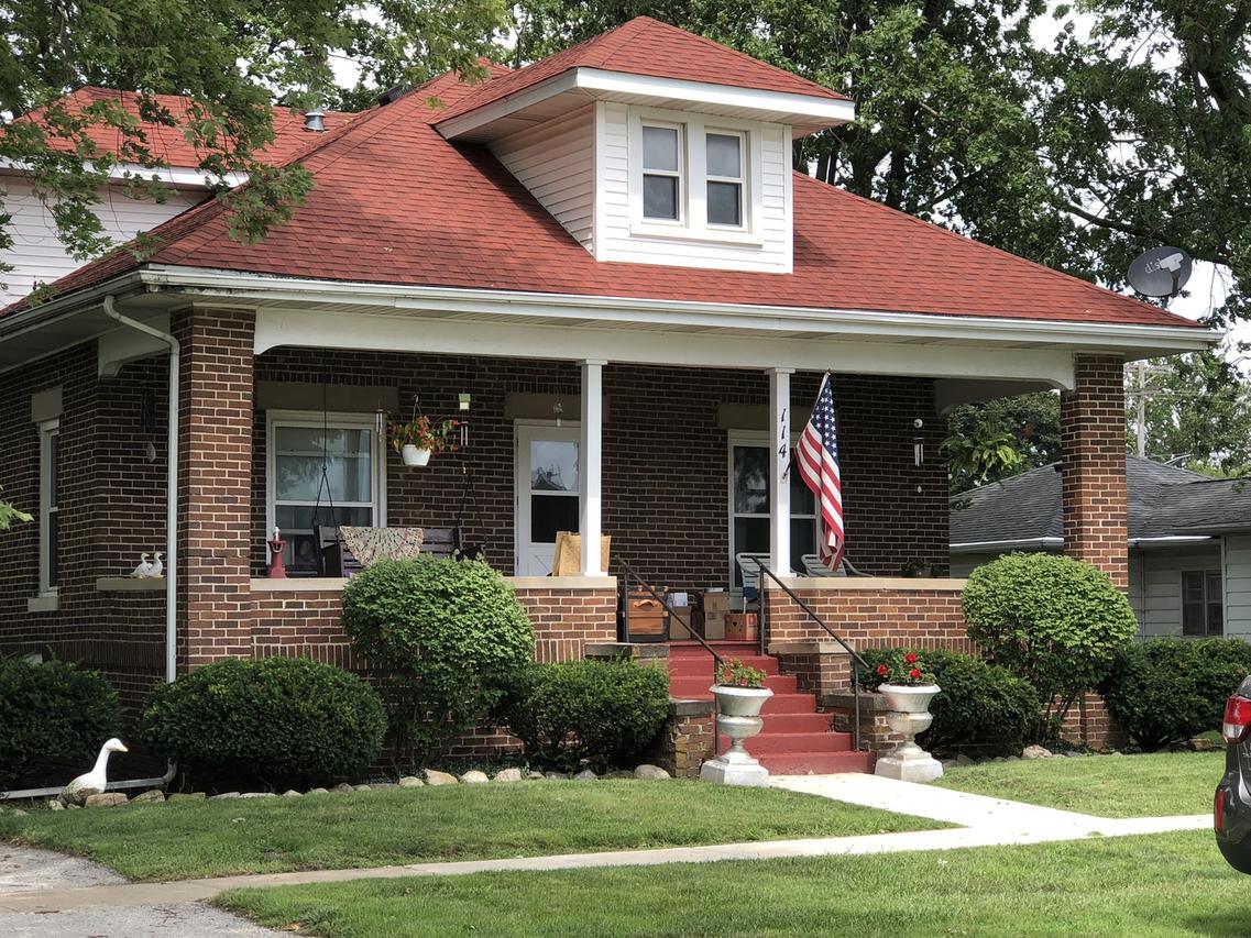114 W Main St., Royal, IL 61871
