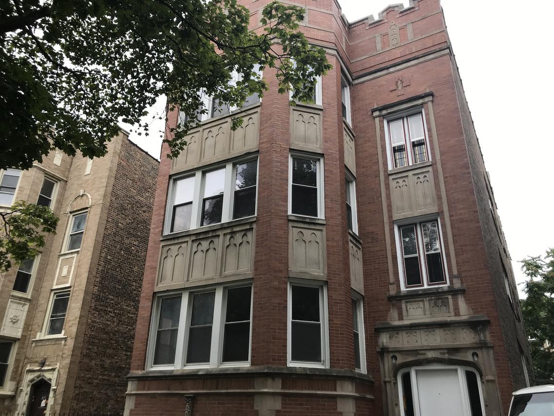 7726 S Kingston Ave., Chicago, IL 60649