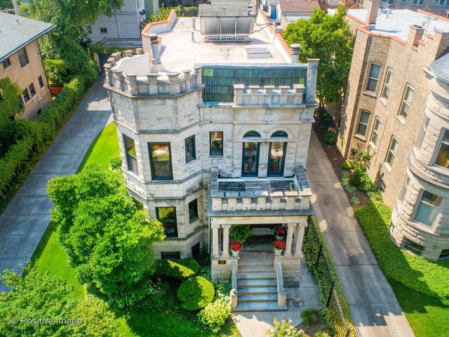 2711 W Logan Blvd., Chicago, IL 60647