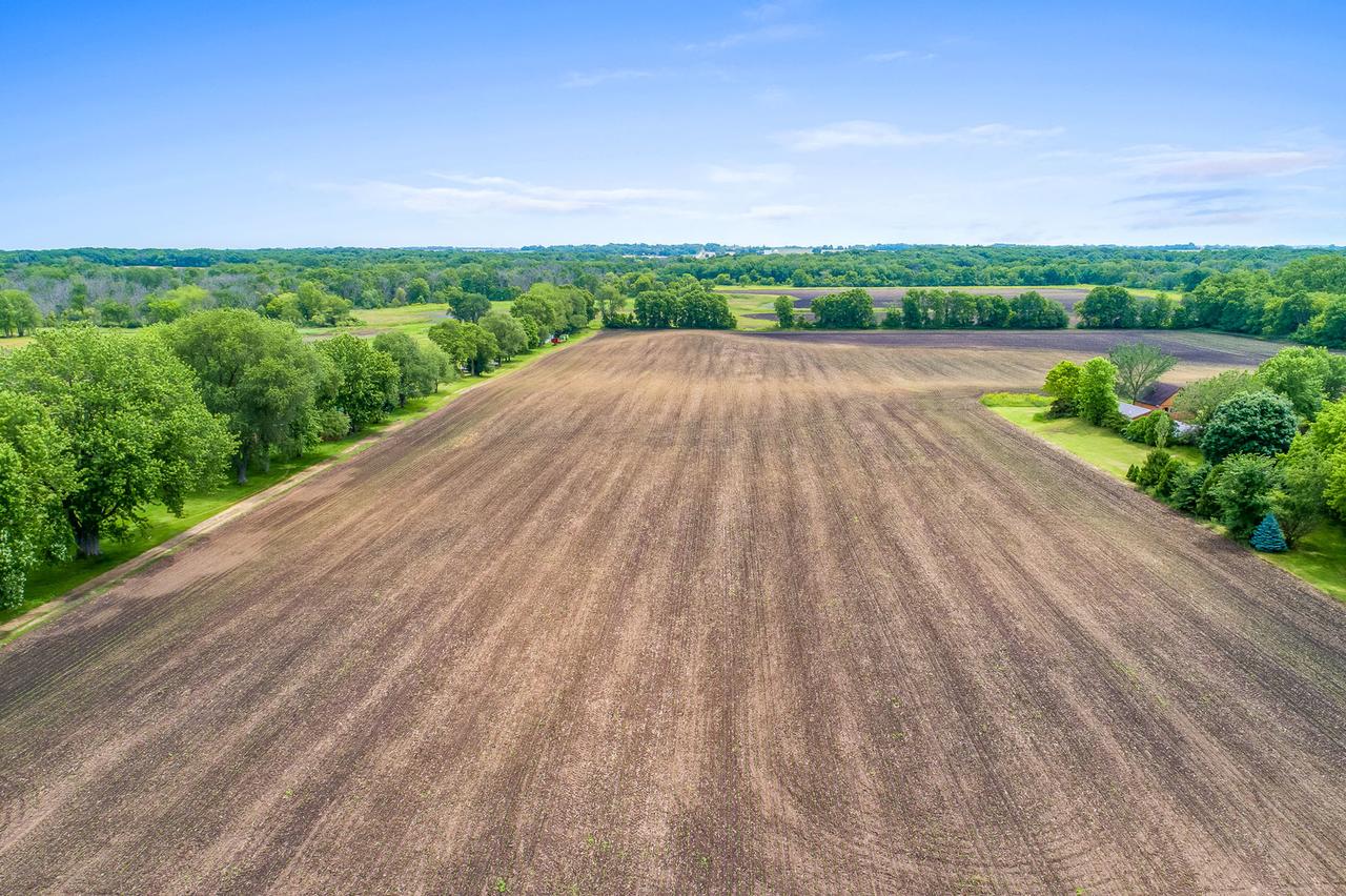 7584 Shirley Rd., Cherry Valley, IL 61016