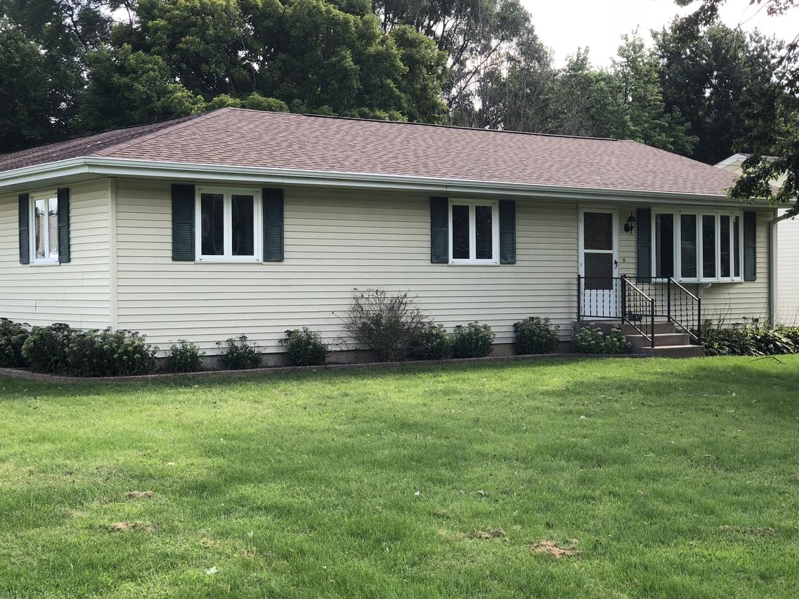 413 S Madison Ave., Amboy, IL 61310