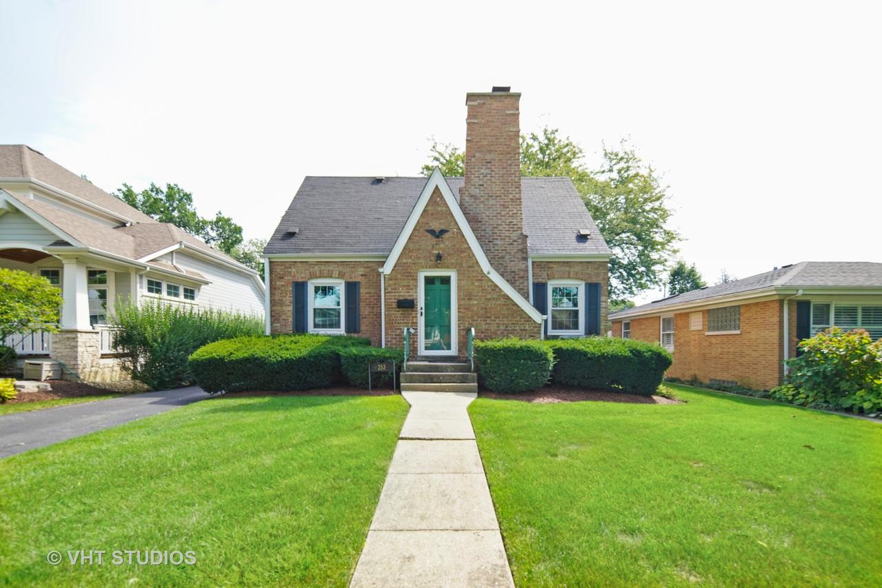 253 N Evergreen Ave., Elmhurst, IL 60126