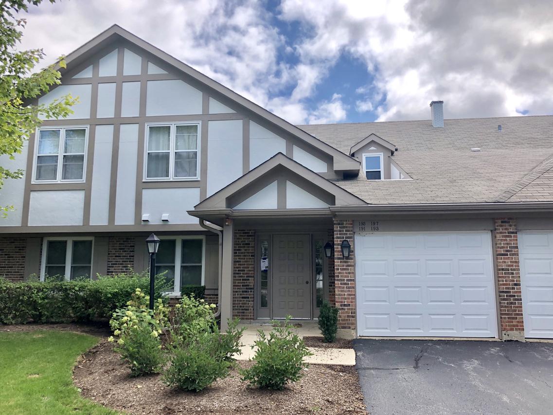 197 Hemingway Ct., Vernon Hills, IL 60061