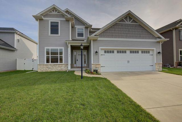103 Sunflower St., Savoy, IL 61874