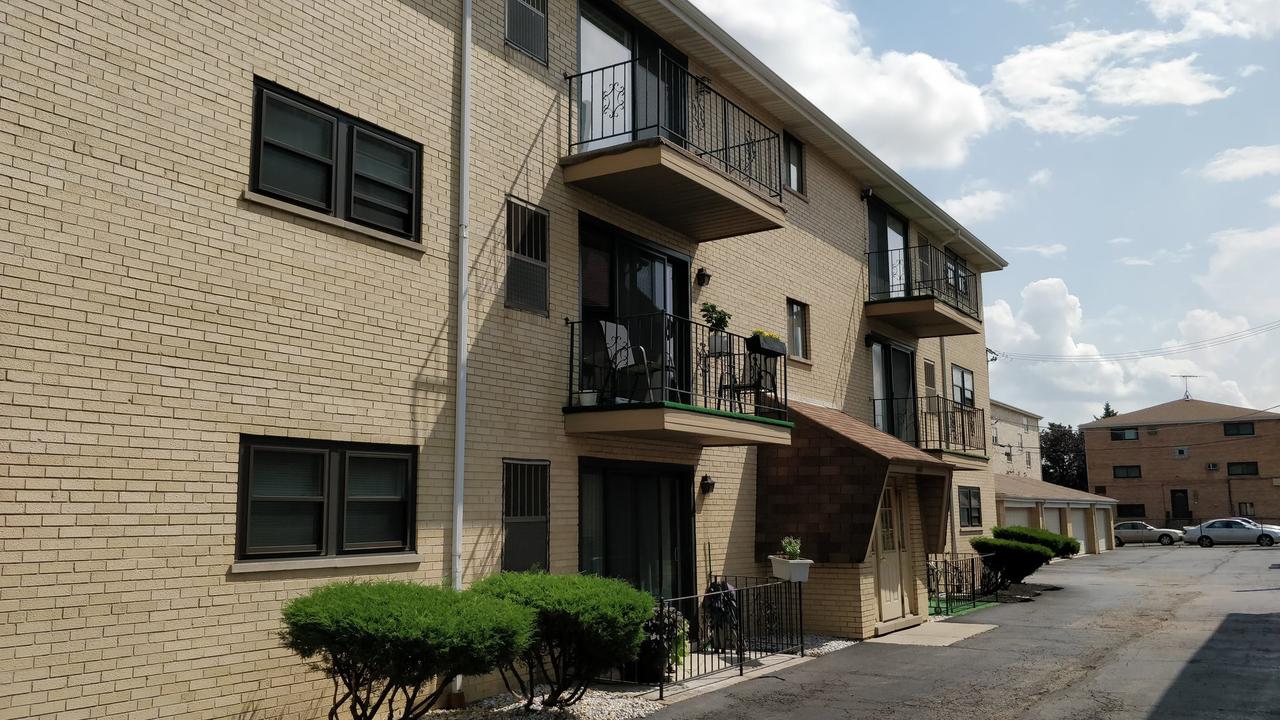 6053 S Archer Ave. #1C, Chicago, IL 60638
