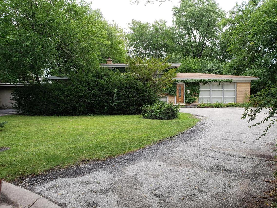 244 Westmoreland Dr., Wilmette, IL 60091