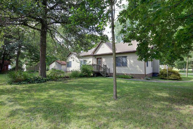 415 N Bourne St., Tolono, IL 61880
