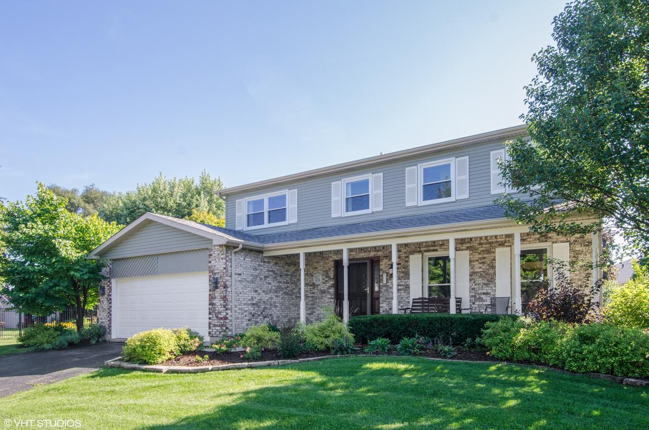 935 Cherry Dr., Schaumburg, IL 60194