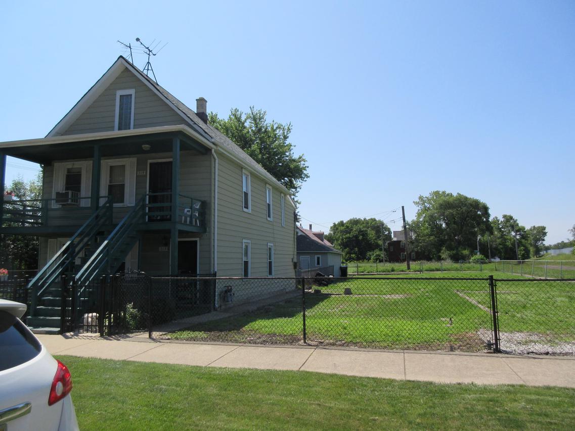 319 W 52nd Pl., Chicago, IL 60609