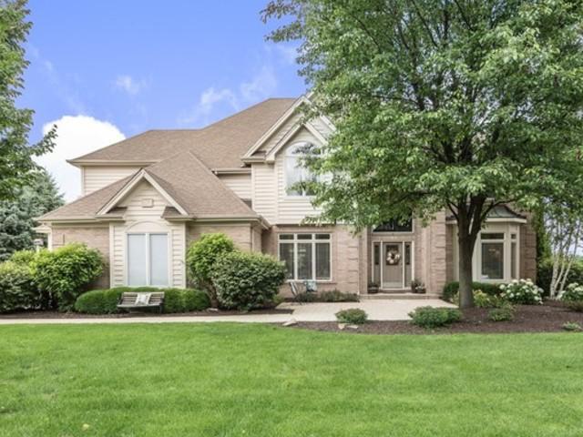 55 N Royal Oaks Dr., Bristol, IL 60512