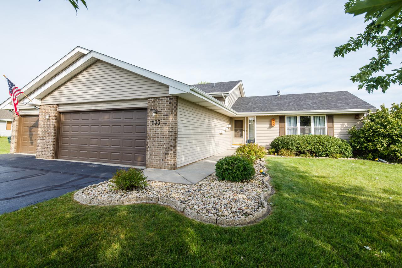 133 Autumnwood Ln., Davis Junction, IL 61020