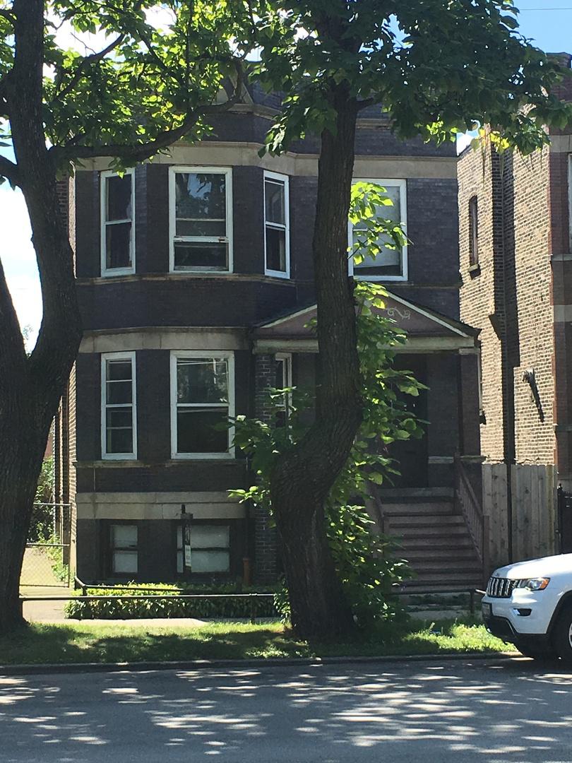 4135 W Cermak Rd., Chicago, IL 60623