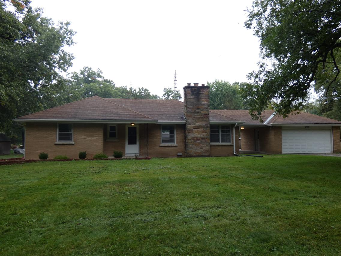1956 S Hieland Rd., St. Anne, IL 60964