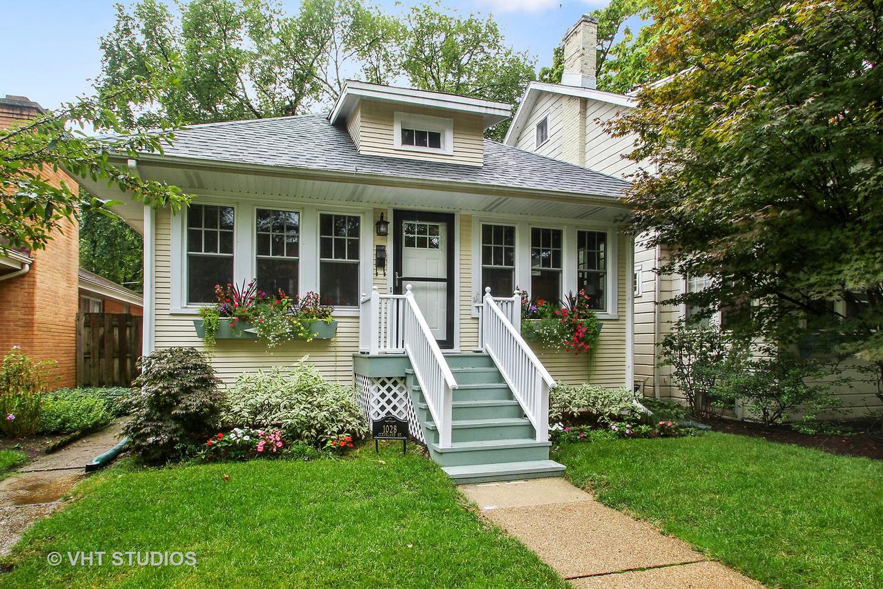 1028 Cleveland St., Evanston, IL 60202