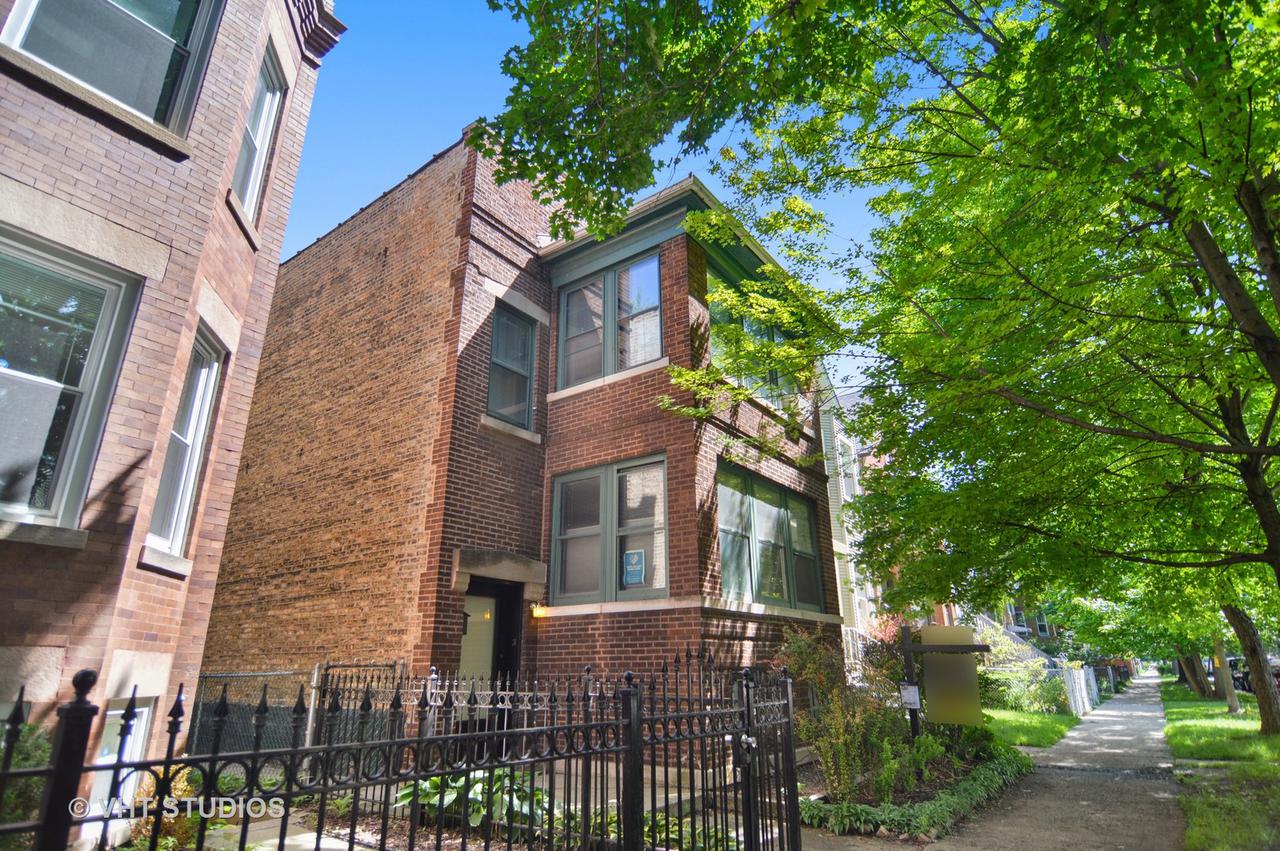 2318 W Winnemac Ave., Chicago, IL 60625