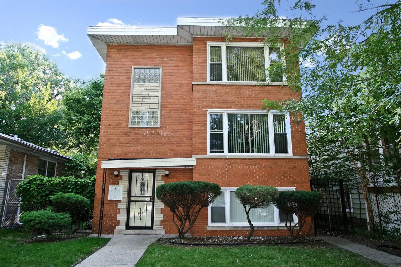 8141 S Cornell Ave., Chicago, IL 60617