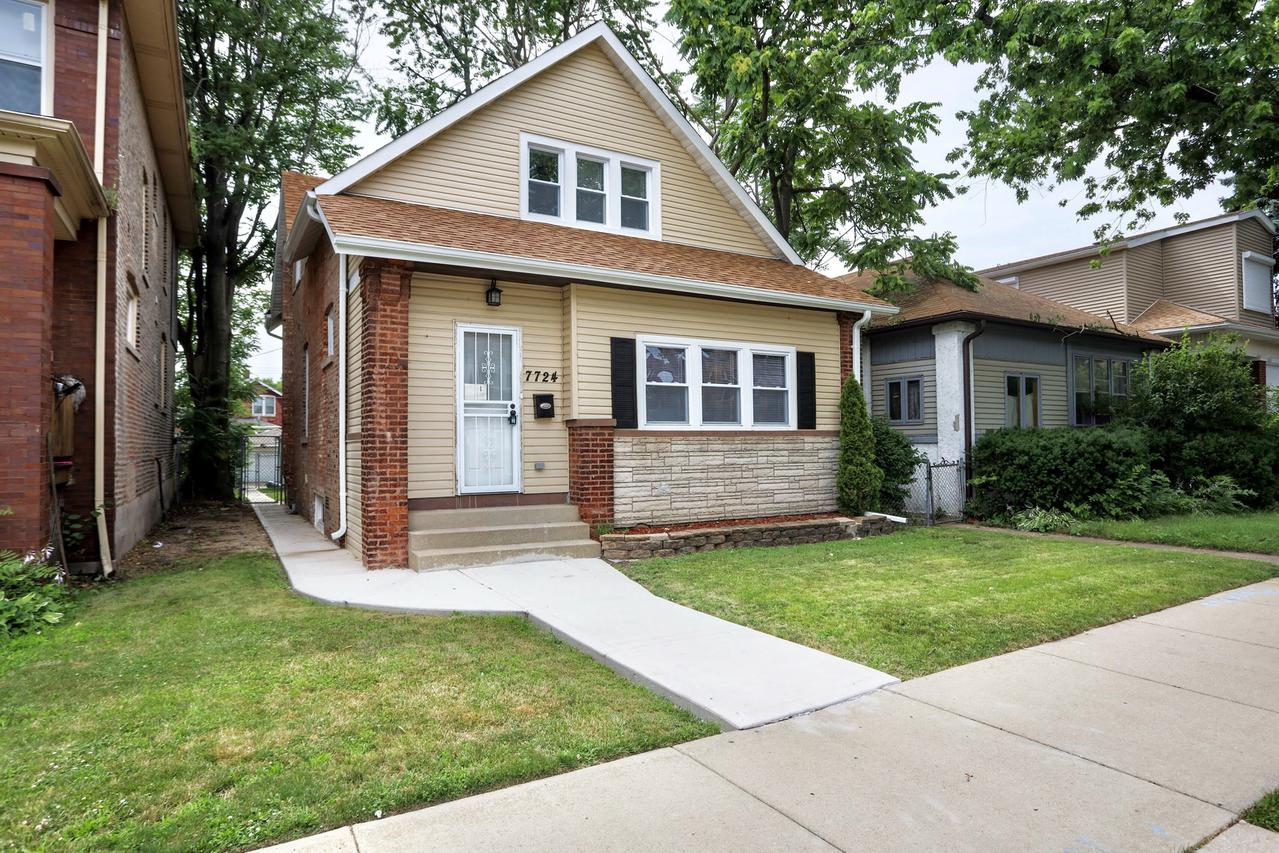 7724 S Constance Ave., Chicago, IL 60649