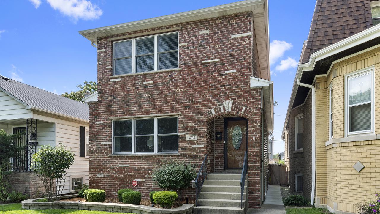 5726 N Mobile Ave., Chicago, IL 60646