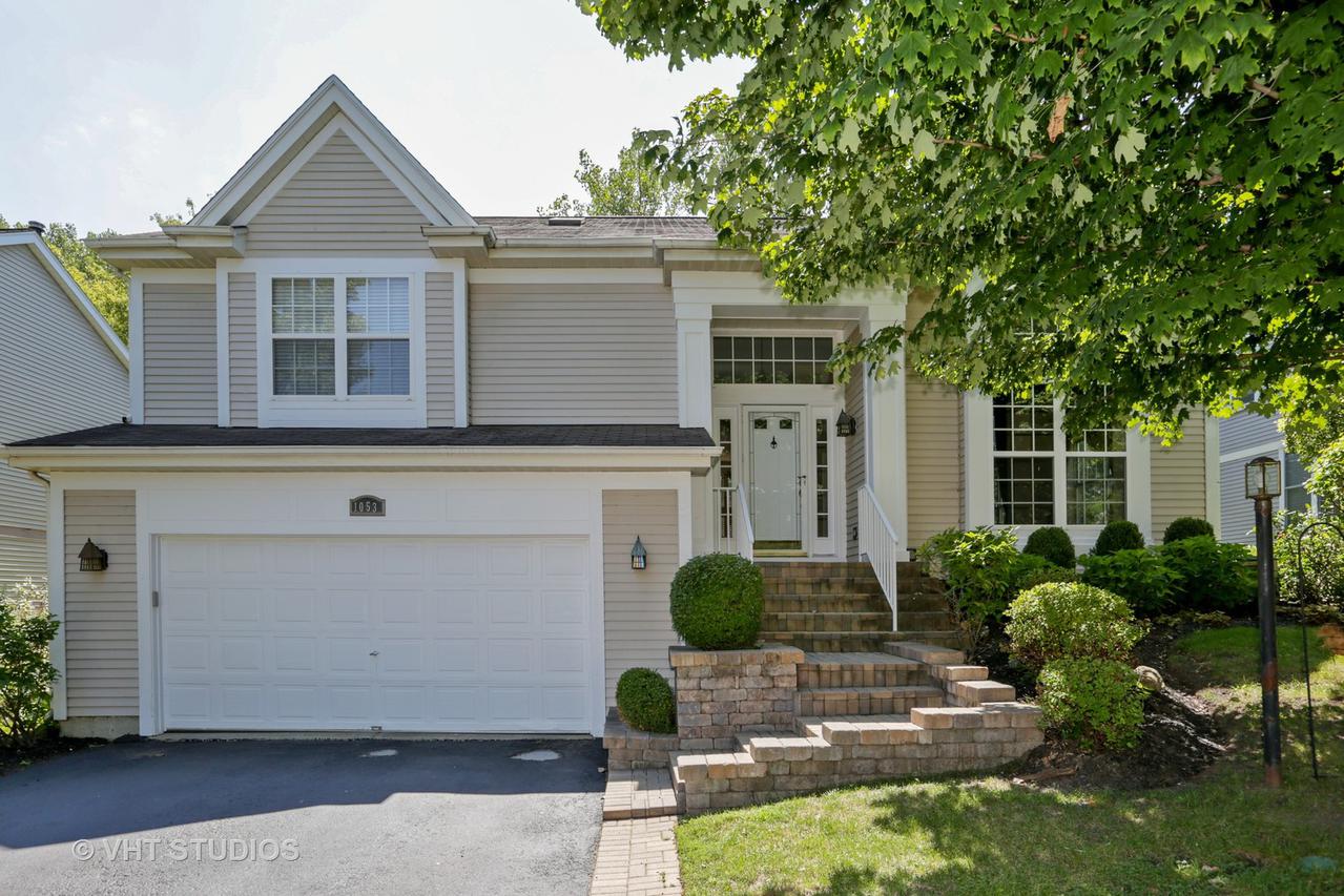 1053 Concord Cir., Mundelein, IL 60060