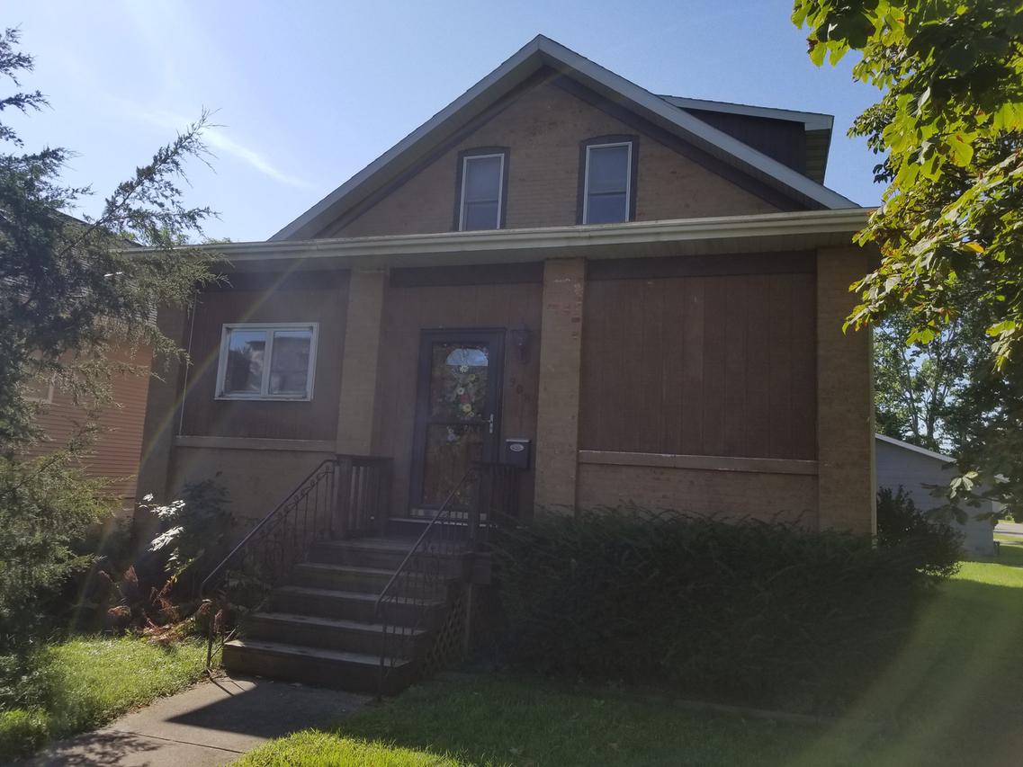 908 8th St., Lasalle, IL 61301