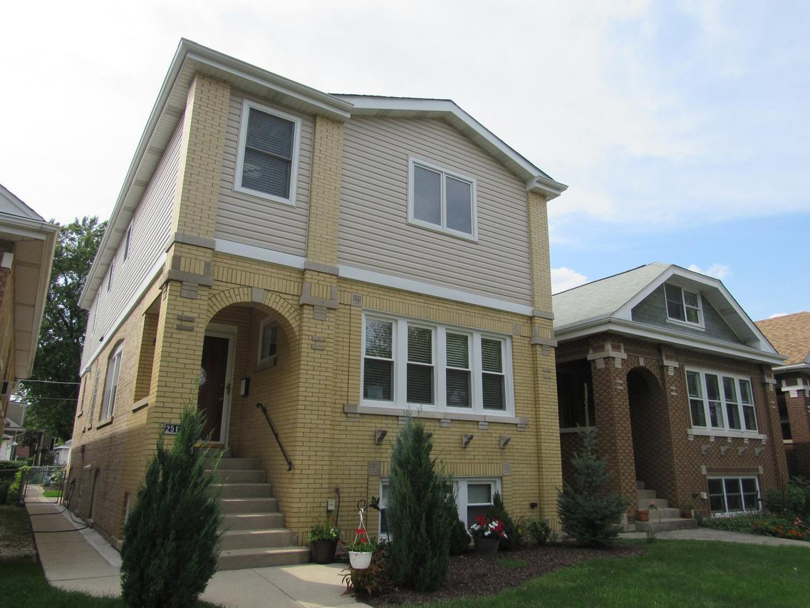 2512 Forest Ave., North Riverside, IL 60546