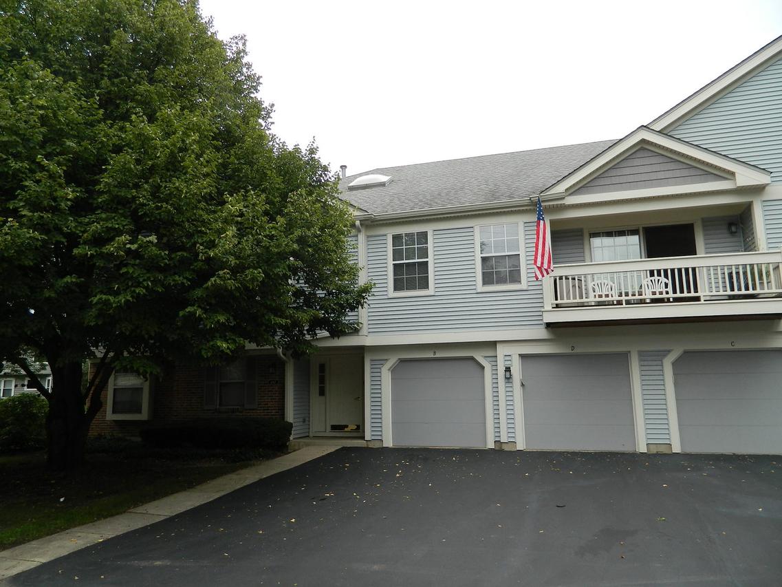 1267 Bradwell Ln. #D, Mundelein, IL 60060