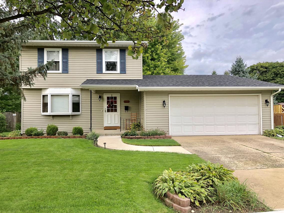 433 Karen Ave., Dekalb, IL 60115