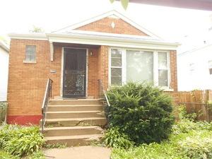 15418 Wood St., Harvey, IL 60426