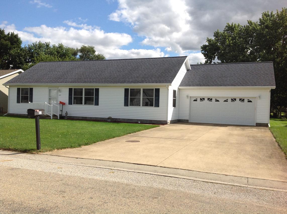 507 W Rhodes St., Thomasboro, IL 61878