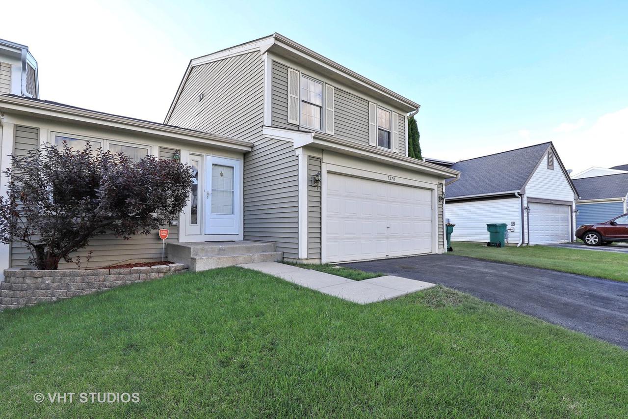 2278 Masters Ln., Round Lake Beach, IL 60073