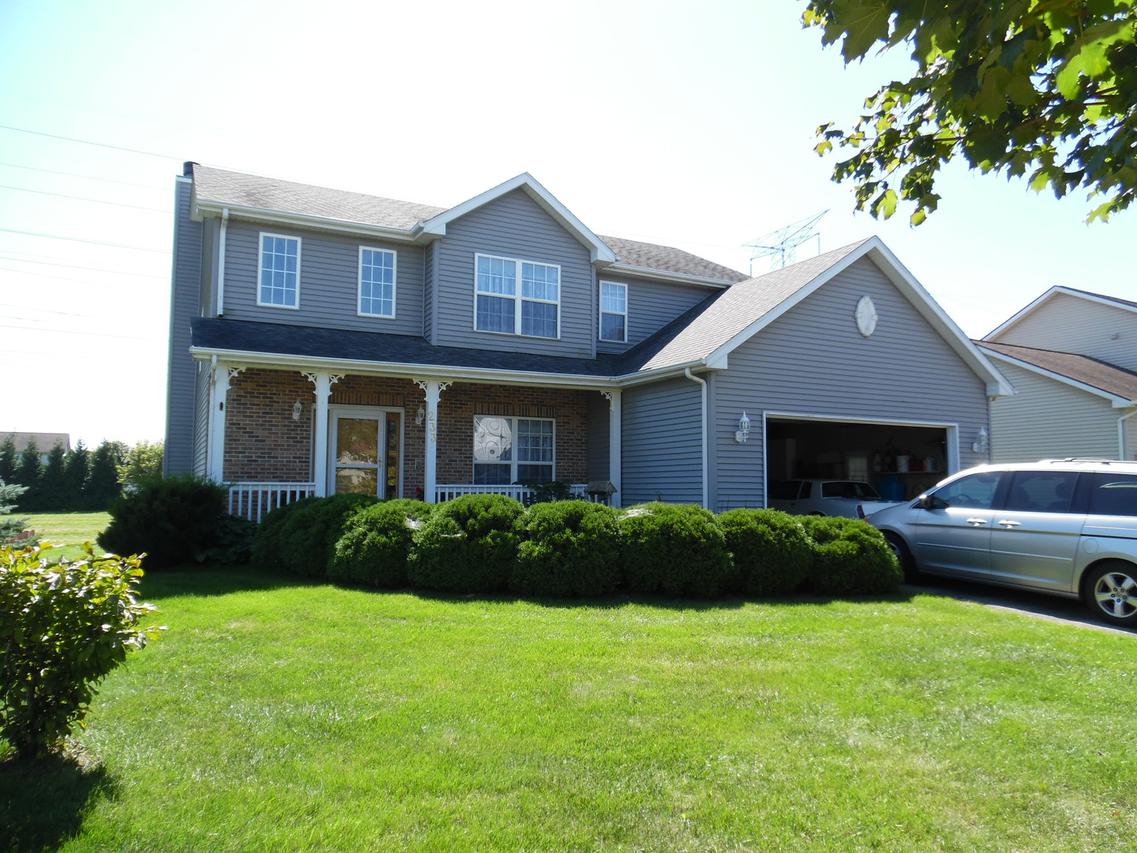 233 Cascade Dr., Crystal Lake, IL 60012