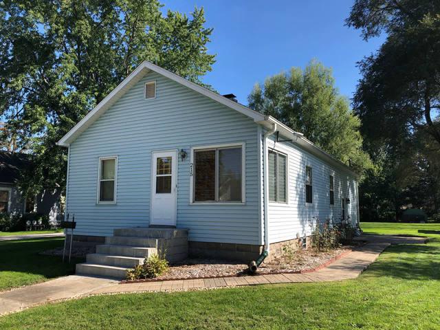 215 W Division St., Coal City, IL 60416